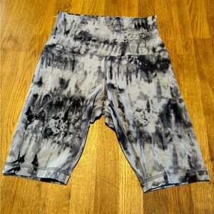 Lululemon Size 8 Align Shorts